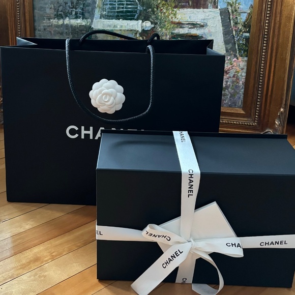 Chanel Bag - Picture 7 of 7